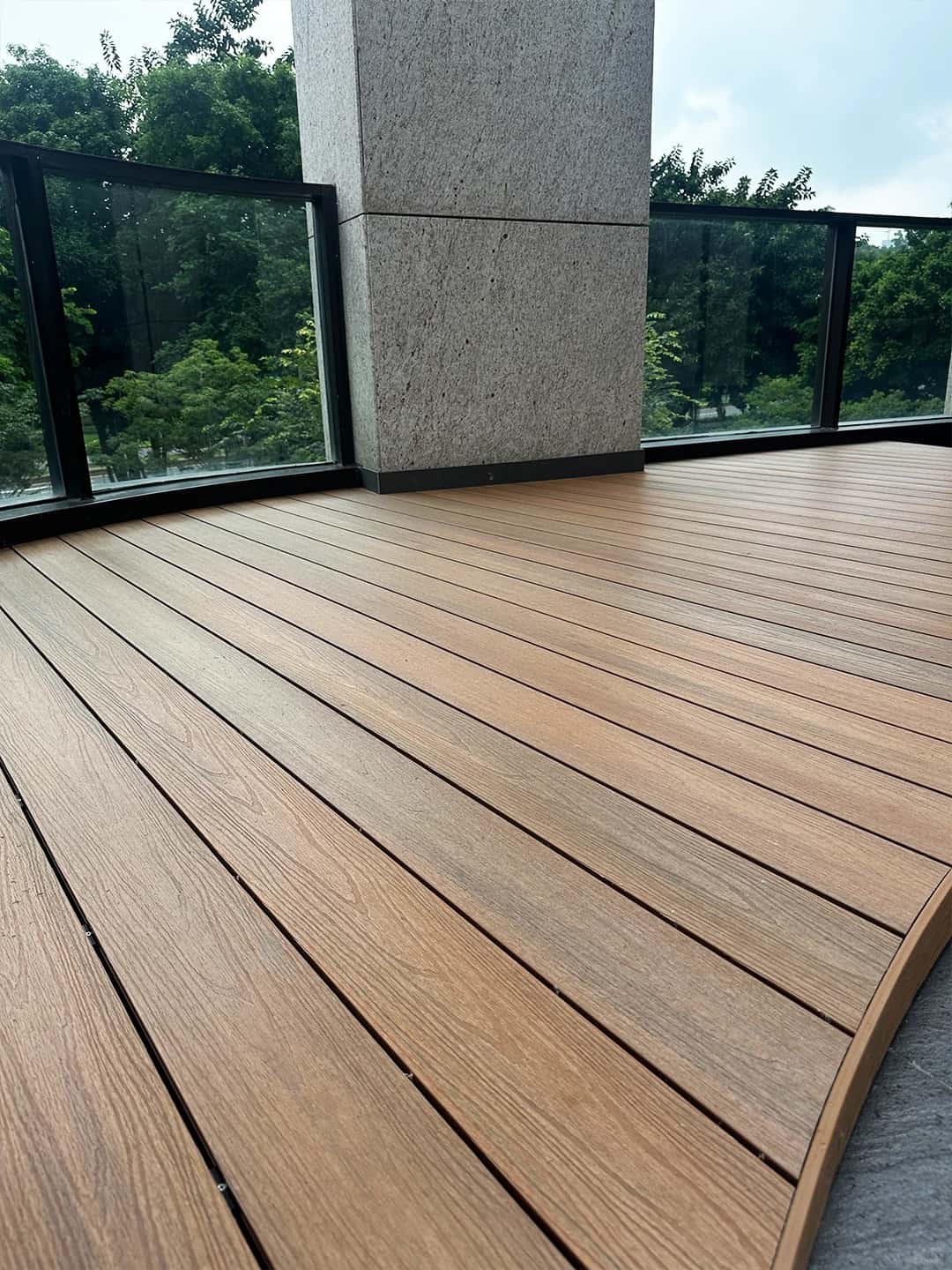 Necowood curved WPC deck platform overall view